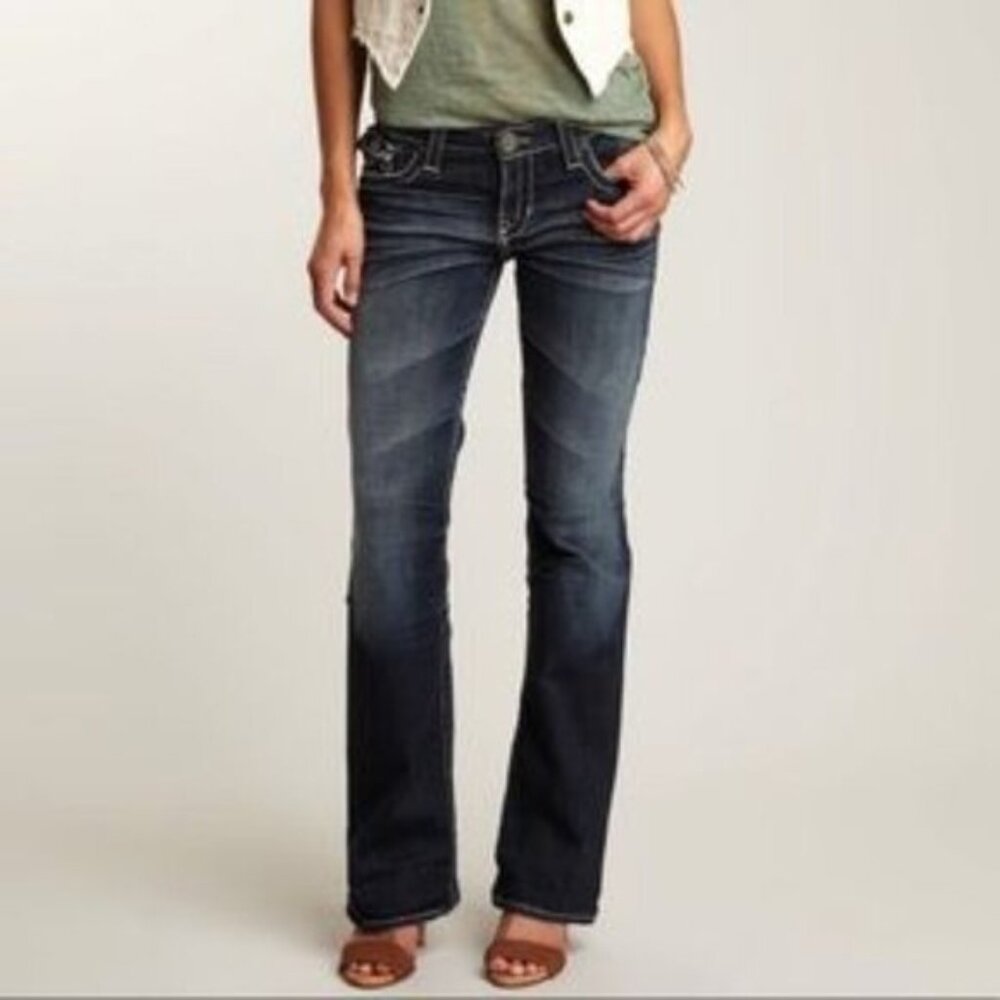 Big Star Liv Boot Jeans Women’s 27R Low Rise Bootcut Stretch Blue Denim USA